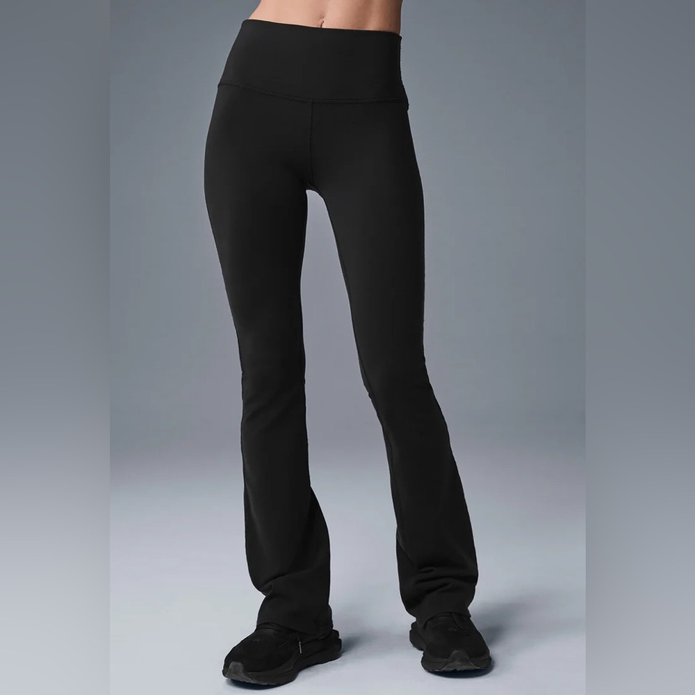 Alo Black 7/8 Bootcut Leggings